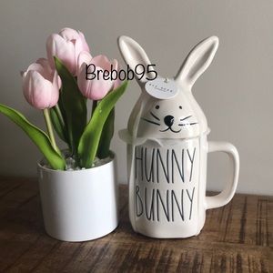 Rae Dunn hunny bunny mug w/topper - LAST ONE